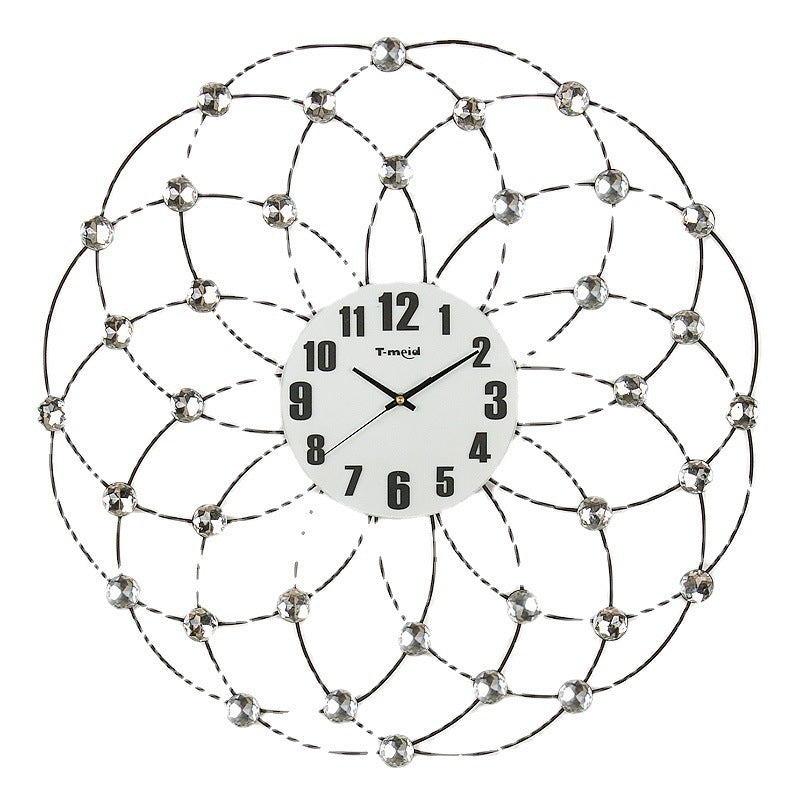 Individuality And Creativity Of Clocks And Watches When Inlaid With Diamonds